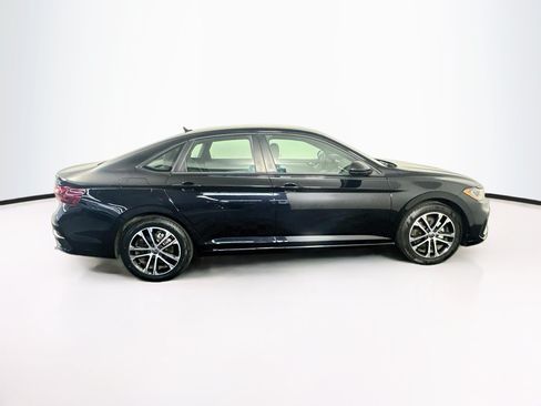 Used 2025 Volkswagen Jetta Sport FWD image 10