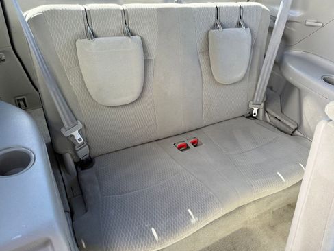 Used 2010 Toyota Highlander 2WD image 30