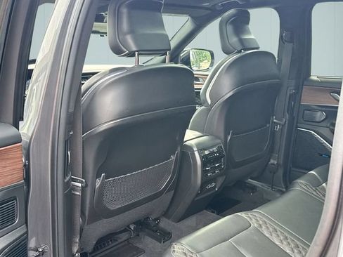 Used 2022 Jeep Grand Cherokee Summit w/ Adv Protech Group IV AWD/4WD image 28