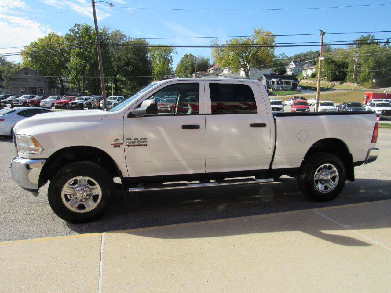 Used 2015 RAM 2500 Tradesman w/ Chrome Appearance Group AWD/4WD image 10