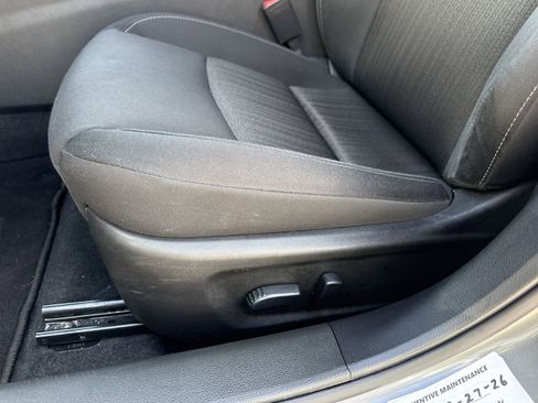 Used 2025 Nissan Altima 2.5 SV image 17