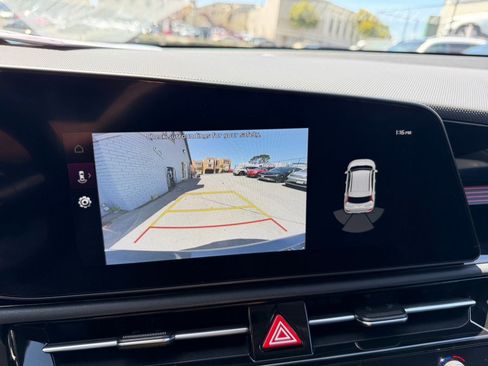 Used 2024 Kia Niro Wind FWD image 25