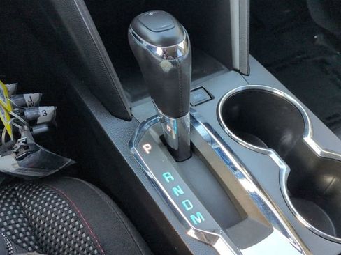 Used 2017 Chevrolet Equinox LT w/ Convenience Package image 21