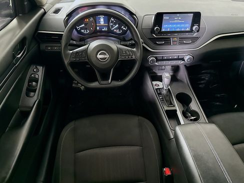 Used 2023 Nissan Altima 2.5 S FWD image 17