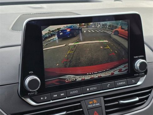 New 2025 Nissan Altima 2.5 SR image 24