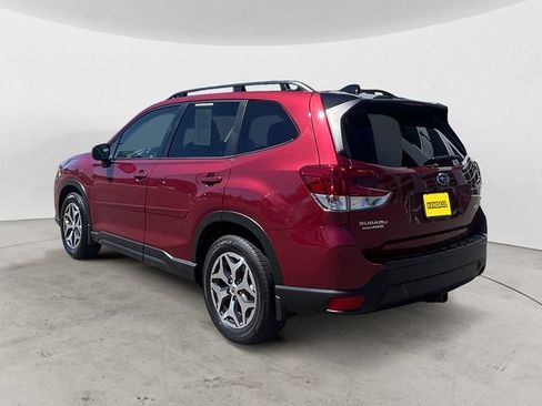 Used 2024 Subaru Forester Premium AWD/4WD image 7