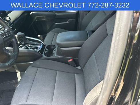 Used 2025 Chevrolet Colorado Trail Boss AWD/4WD image 15