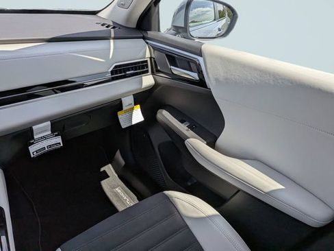 New 2026 Mitsubishi Outlander SE FWD image 15