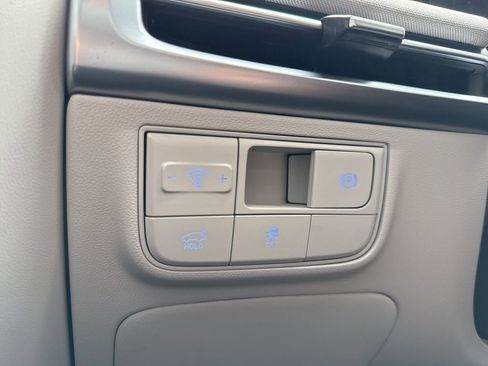 New 2026 Hyundai Tucson Limited image 37