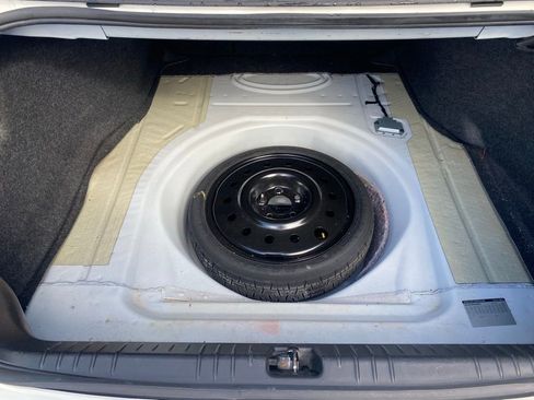 Used 2009 Chevrolet Impala LT image 13