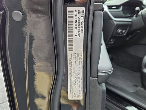 New 2025 Jeep Grand Cherokee Laredo X w/ Luxury Tech Group I image 7