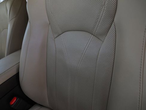 Used 2019 Lexus RX 450hL Luxury w/ Accessory Package AWD/4WD image 24