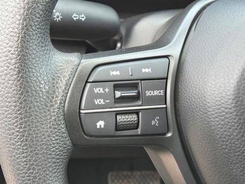 Used 2025 Honda CR-V EX image 18
