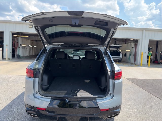 Used 2025 Chevrolet Blazer RS FWD image 23