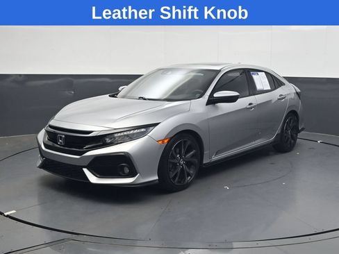 Used 2018 Honda Civic Sport Touring image 8