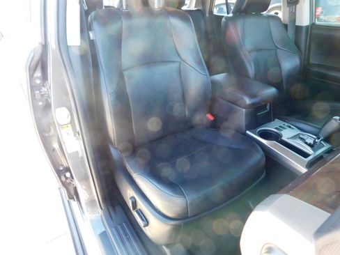 Used 2016 Toyota 4Runner Limited image 12