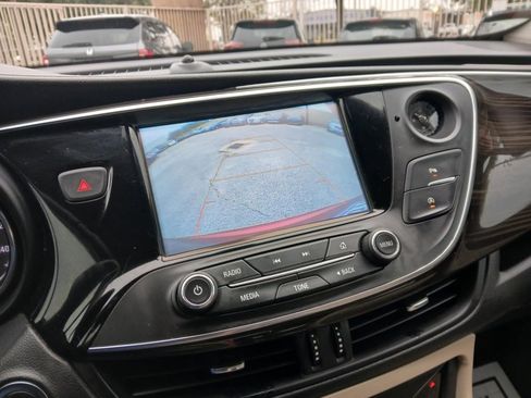 Used 2019 Buick Envision Essence image 14
