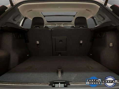 Used 2025 Volvo XC40 B5 Plus image 84