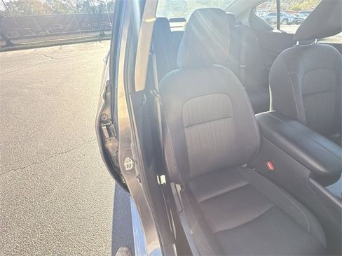 Used 2024 Nissan Altima 2.5 SV image 26