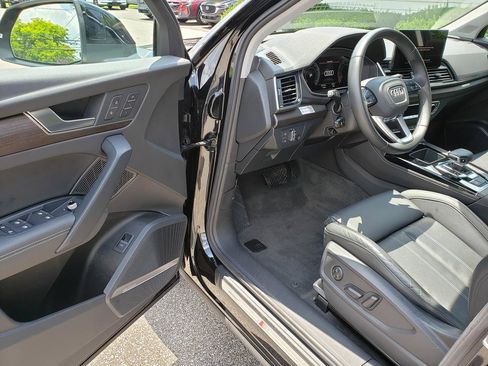 Used 2023 Audi Q5 2.0T Premium Plus w/ Premium Plus Package AWD/4WD image 8