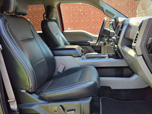 Used 2016 Ford F150 XLT w/ Equipment Group 302A Luxury AWD/4WD image 11