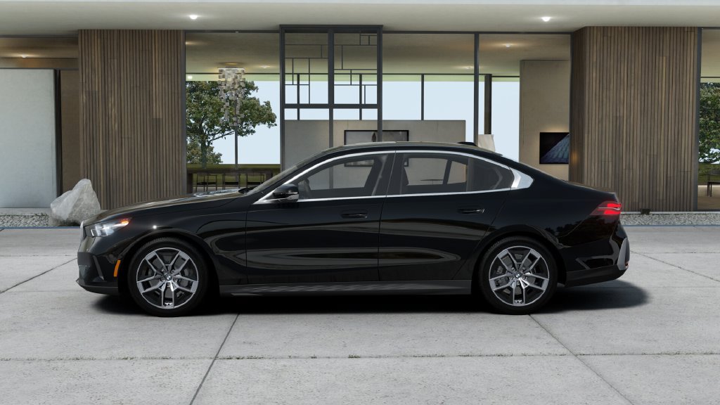 Used 2026 BMW 530i w/ Premium Package RWD image 4