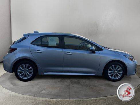 Used 2025 Toyota Corolla SE FWD image 8