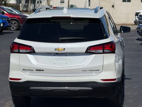 Used 2023 Chevrolet Equinox Premier AWD/4WD image 6