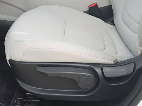 New 2026 Hyundai Tucson SE image 27