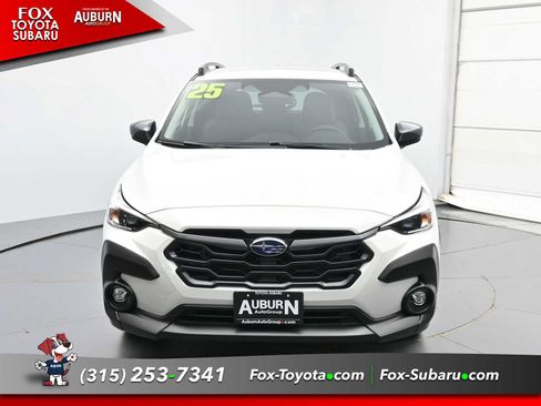 Used 2025 Subaru Crosstrek 2.5i Premium w/ Popular Package #3 AWD/4WD image 3