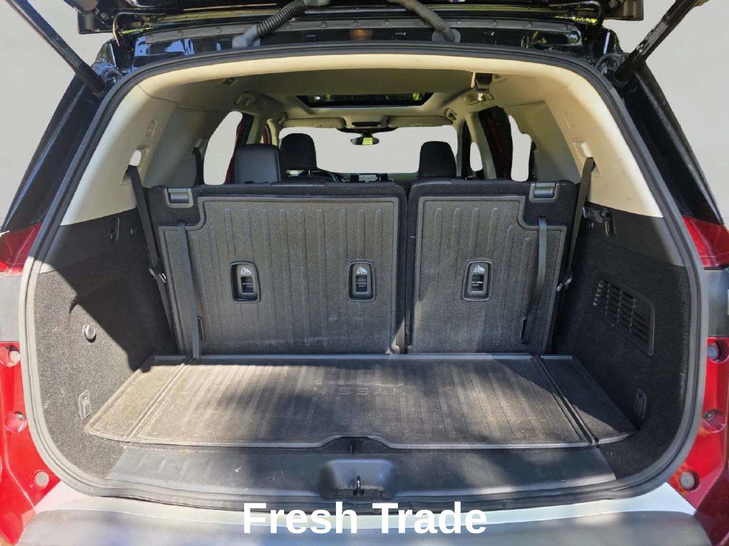 Used 2023 Nissan Pathfinder SL w/ SL Premium Package AWD/4WD image 8