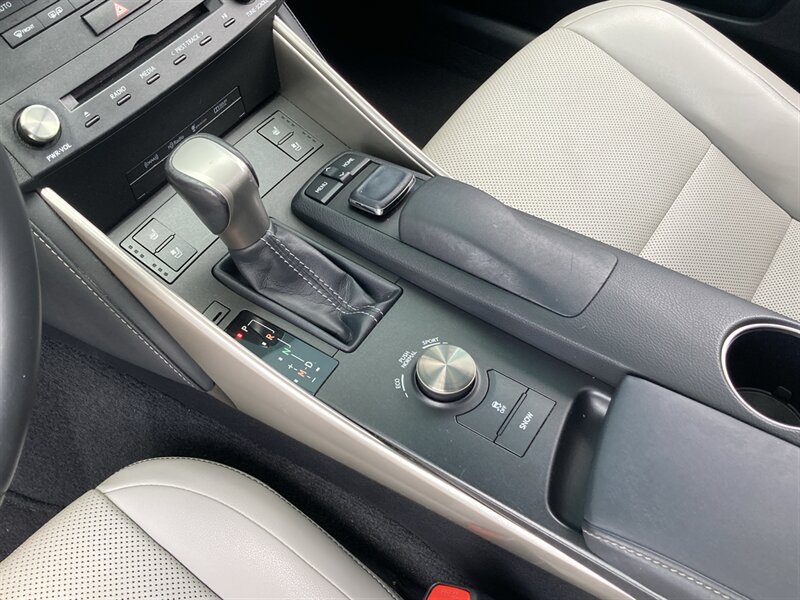 Used 2015 Lexus IS 350 w/ Navigation System Package RWD image 32