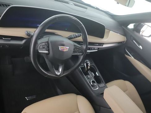 Used 2024 Cadillac XT4 Luxury w/ Trailering Package AWD/4WD image 17