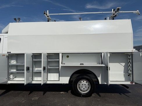 Used 2021 RAM ProMaster 3500 w/ Convenience Group image 12