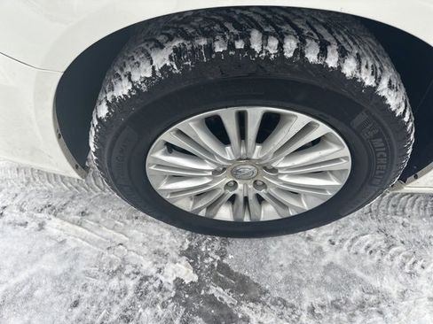 Used 2013 Chrysler Town & Country Limited w/ Luxury Group image 10