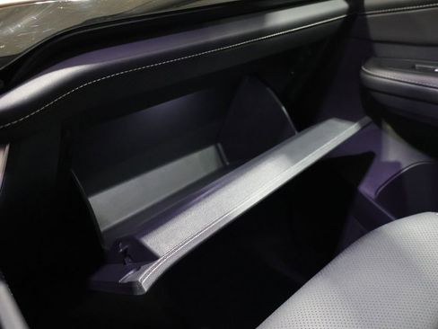 Used 2025 Volkswagen Atlas SE image 30