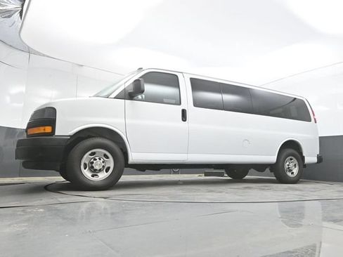 Used 2024 Chevrolet Express 3500 LS RWD image 38