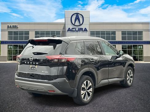 Used 2023 Nissan Rogue SV w/ SV Premium Package image 5