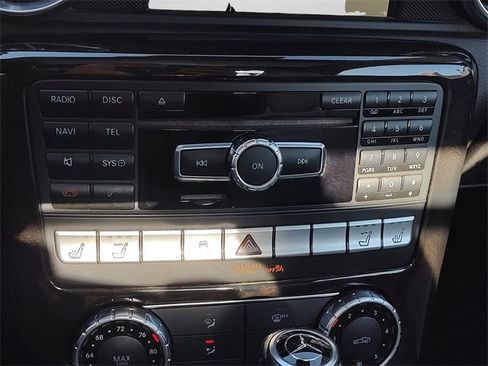 Used 2015 Mercedes-Benz SLK 250 image 18