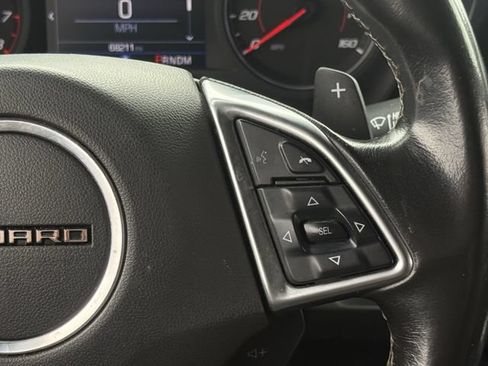 Used 2020 Chevrolet Camaro LT RWD image 13