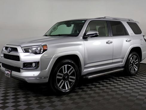 Used 2015 Toyota 4Runner Limited AWD/4WD image 54
