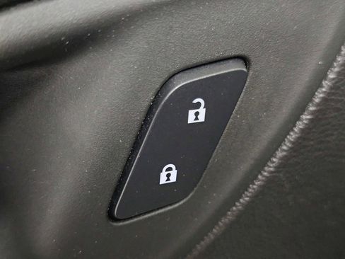 Used 2024 Buick Encore GX Preferred FWD image 25
