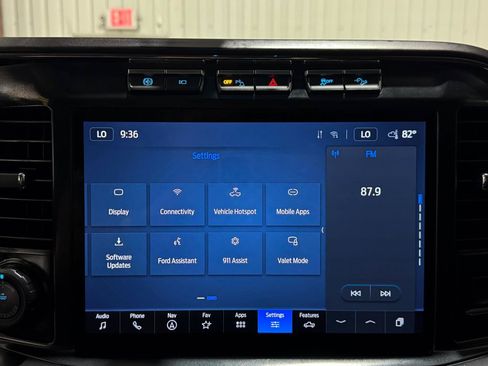 Used 2024 Ford F250 Lariat w/ Lariat Ultimate Package AWD/4WD image 41