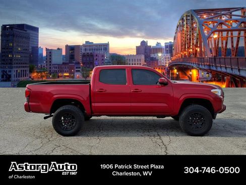 Used 2022 Toyota Tacoma SR image 2
