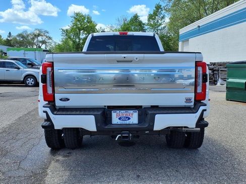 Used 2025 Ford F450 Platinum w/ Platinum Plus Package image 4
