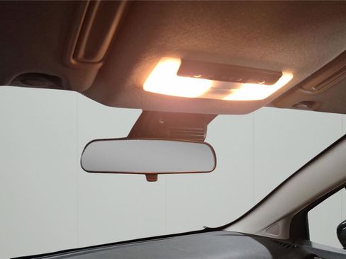 Used 2022 Nissan Versa SV w/ Trunk Package FWD image 21