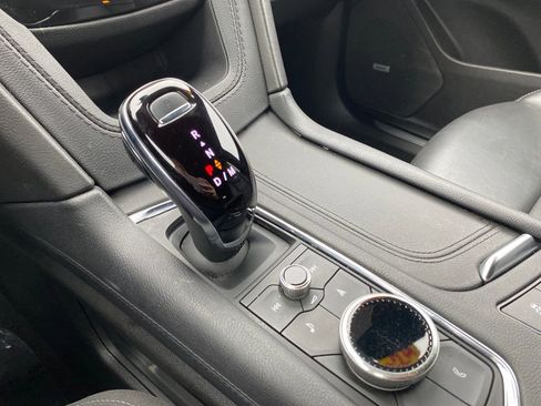 Used 2024 Cadillac XT5 Premium Luxury image 26