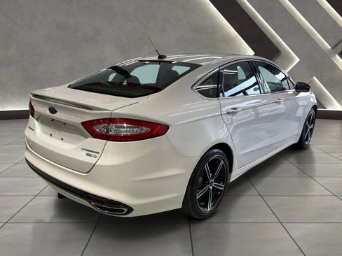 Used 2016 Ford Fusion Titanium w/ Terracotta Package FWD image 3