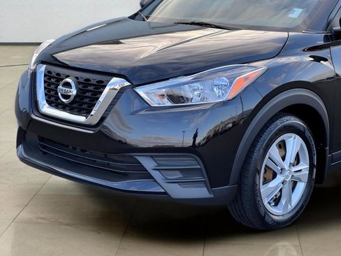 Used 2020 Nissan Kicks S image 31