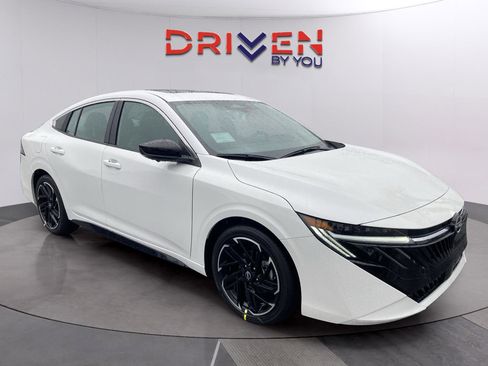 New 2026 Nissan Sentra SR w/ SR Premium Package image 8